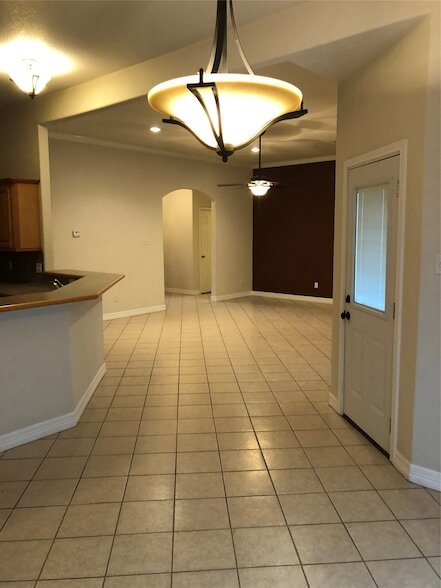 Building Photo - 13322 Colton Ln