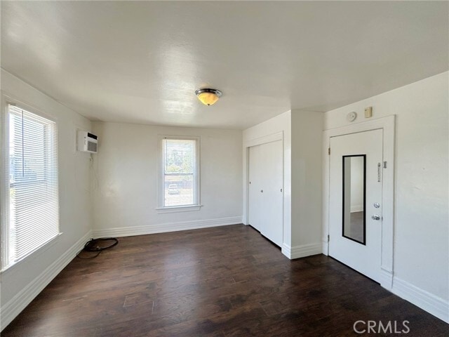 Building Photo - 3449 4th St