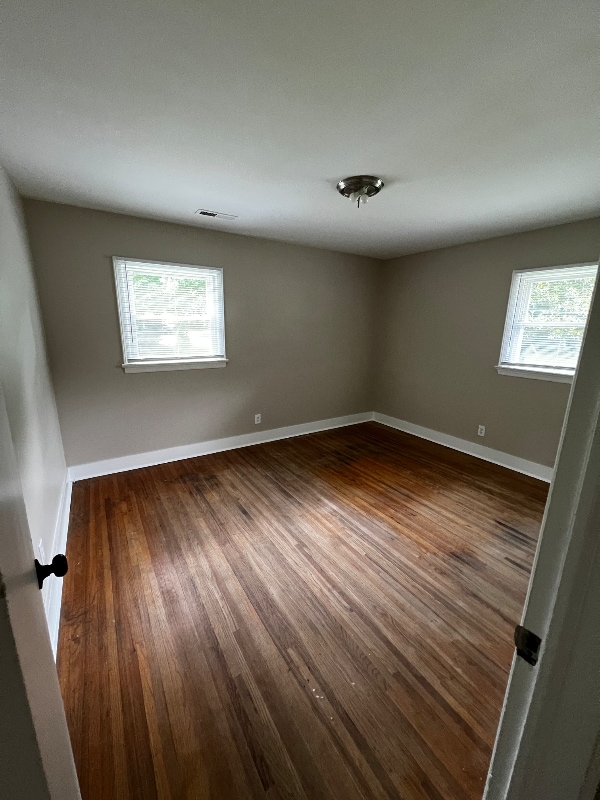 Building Photo - 5026 Lochlain Dr