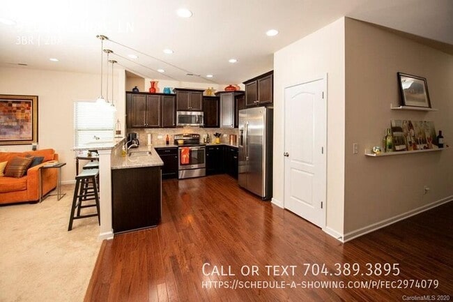 Building Photo - 9106 Aubrac Ln