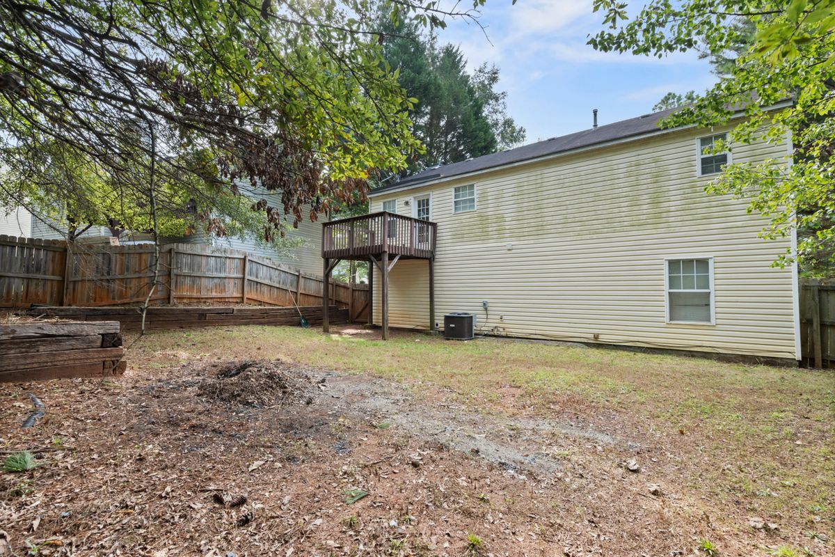 Building Photo - 2394 Mills Bend