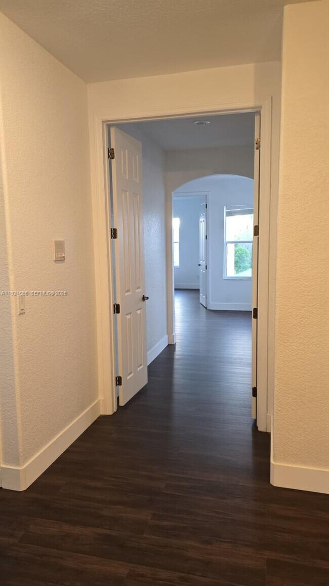 Building Photo - 2802 Quiet Water Trail