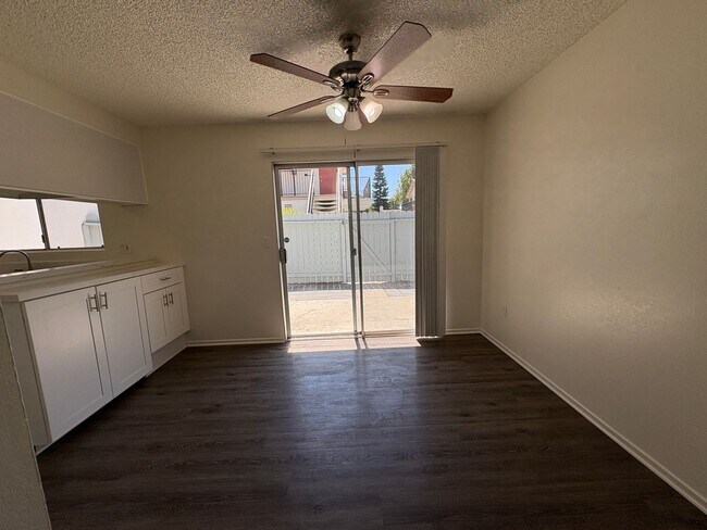 Building Photo - 2244 E Joana Dr