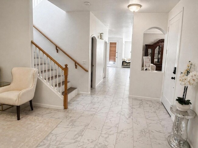 Building Photo - 8611 S 45th Glen