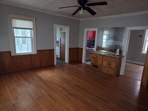 Building Photo - 811 N Townsend St