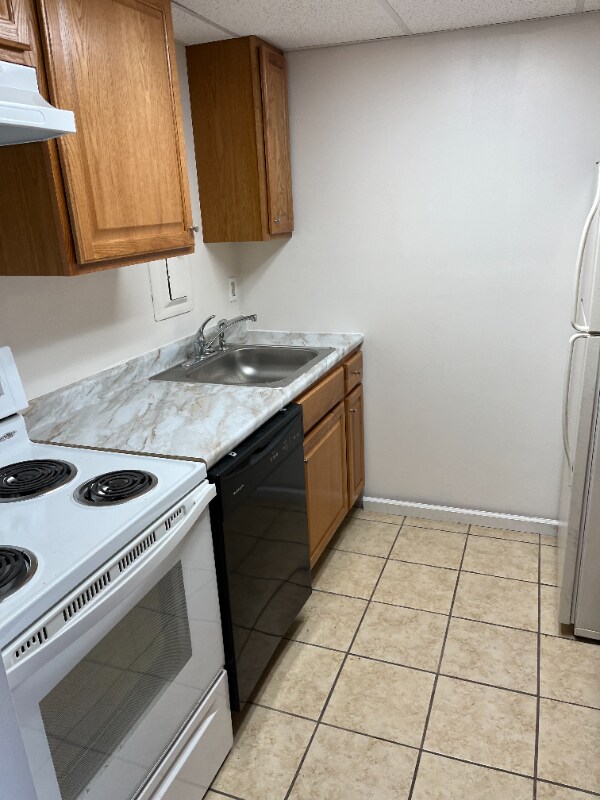 Building Photo - 508 4th St