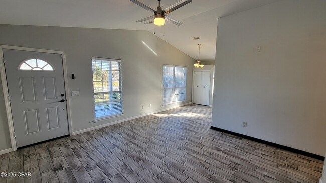 Building Photo - 1813 Arthur Ave