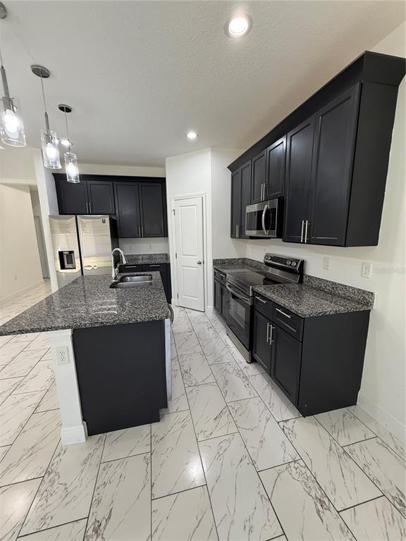 Building Photo - 2314 Apache Ave