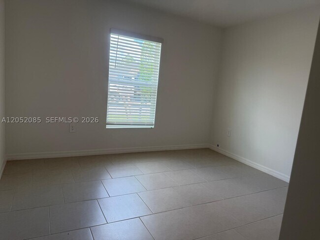 Building Photo - 17332 Cantu Ct