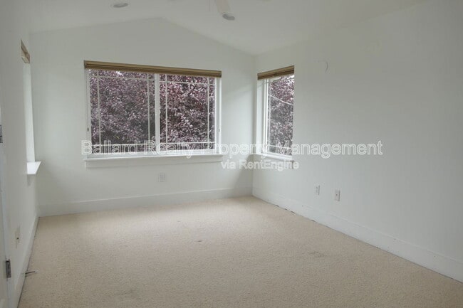 Building Photo - 913 NW 51st St