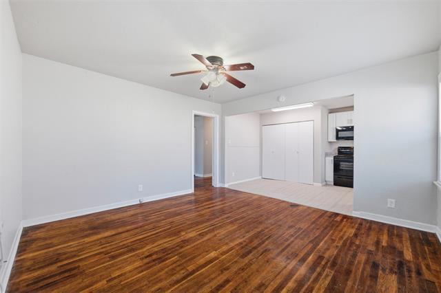 Building Photo - 110 Poplar St