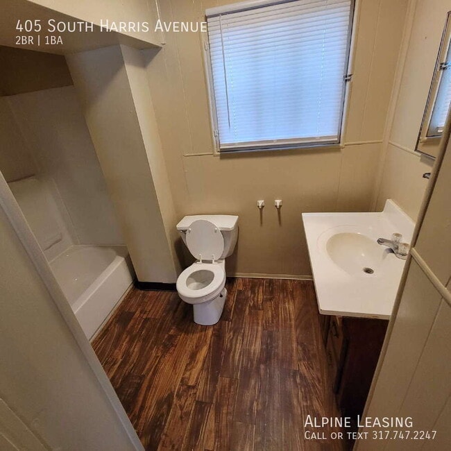 Building Photo - 405 S Harris Ave