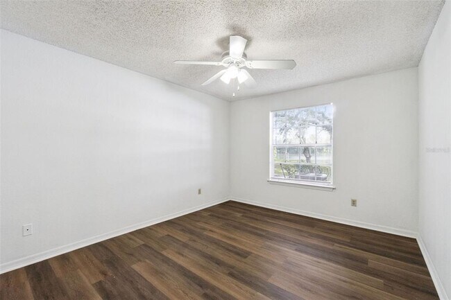 Building Photo - 1039 S Hiawassee Rd