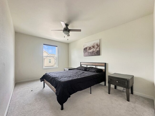 Building Photo - For Rent | $3,200/Month | 3 Bed | 3 Bath |...