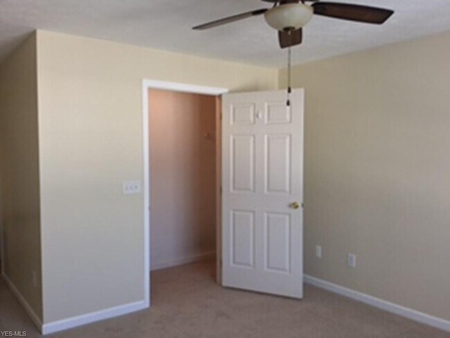 Building Photo - 29802 Lenox Dr