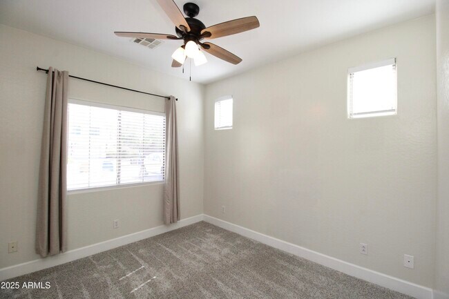 Building Photo - 19350 E Carriage Way
