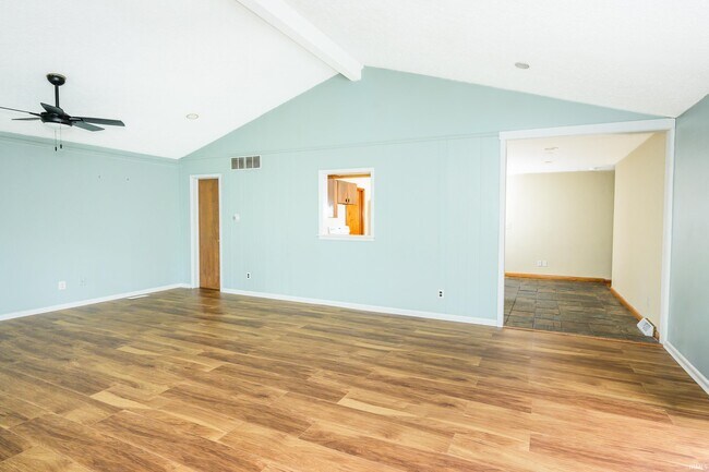 Building Photo - 117 N Hillsdale Dr