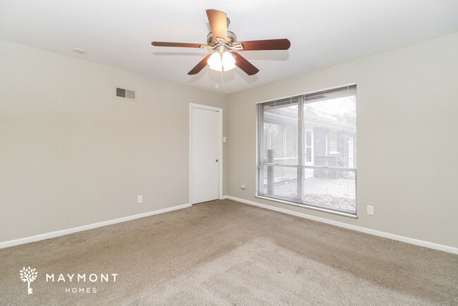 Building Photo - Comfortable Living in Florissant