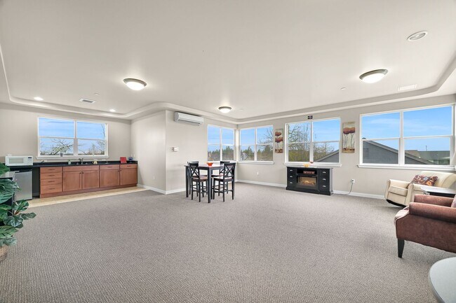 Building Photo - Beautiful Condo in Lynden