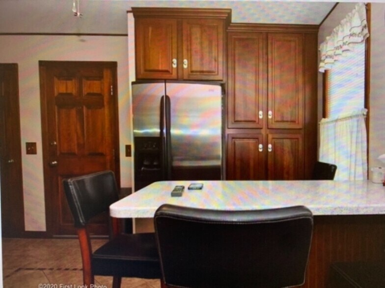 Building Photo - 163 Prospect St