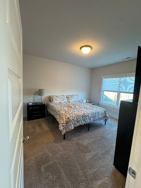 Building Photo - 4021 Rockland Cir SE