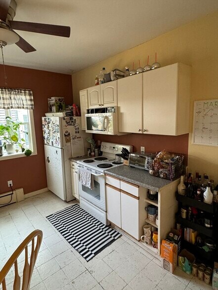 Primary Photo - 27 Justin Rd