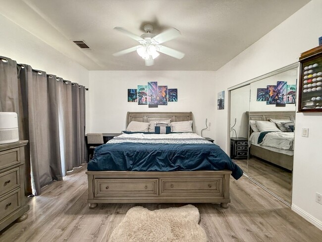 Building Photo - Beautiful Yucca Mesa Home