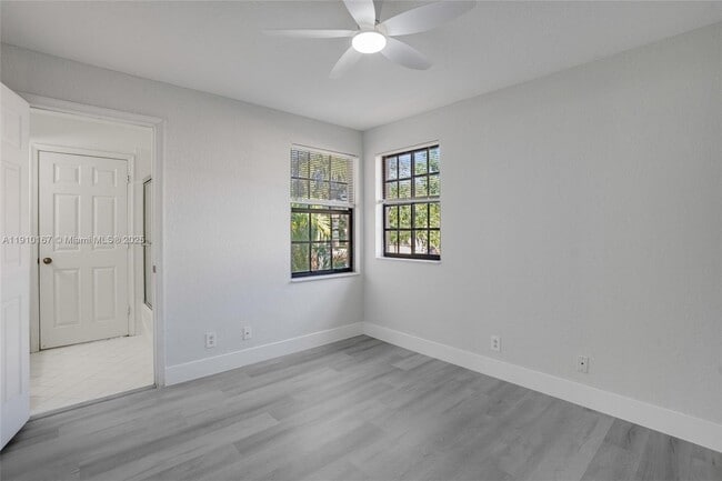 Building Photo - 3912 Tree Top Dr