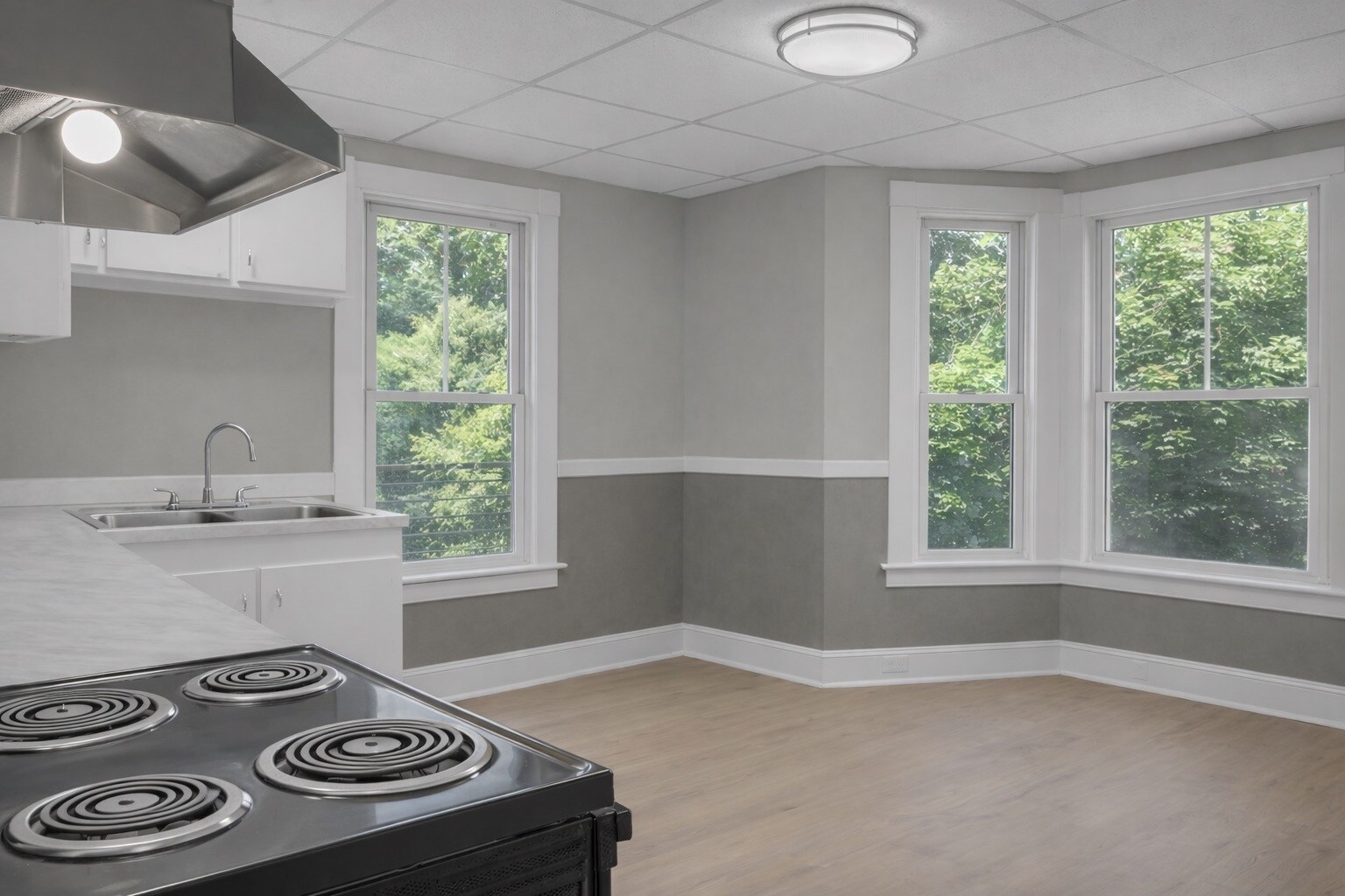 Building Photo - 280 Main St