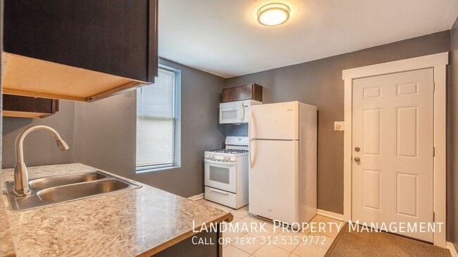 Building Photo - 2612 W 25th St