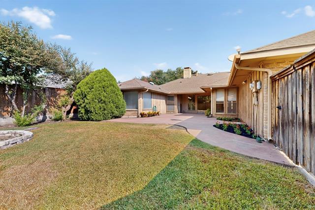 Building Photo - 15624 Golden Creek Rd