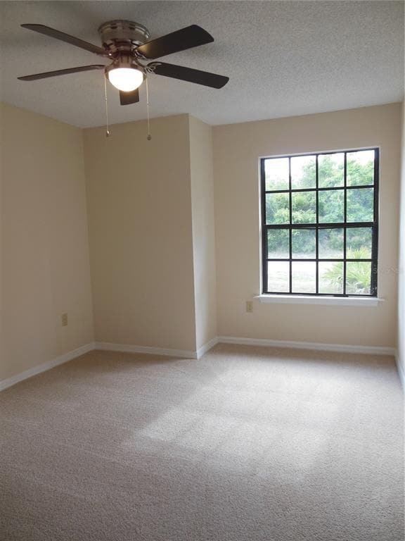 Building Photo - 2136 E Parkton Dr