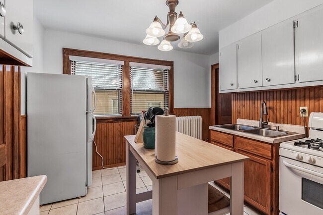 Building Photo - 3829 Blaisdell Ave