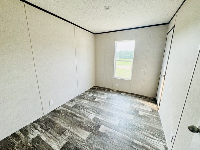Building Photo - 123 Blissful Ct