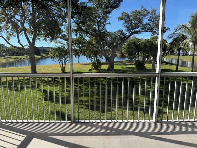 Building Photo - 3010 N Course Dr