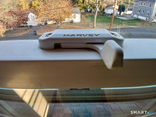 Building Photo - 16 Church St