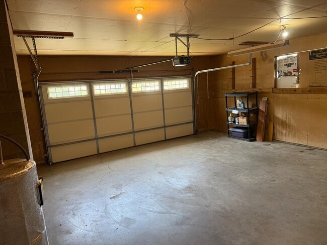 Building Photo - 1416 Scenic Dr