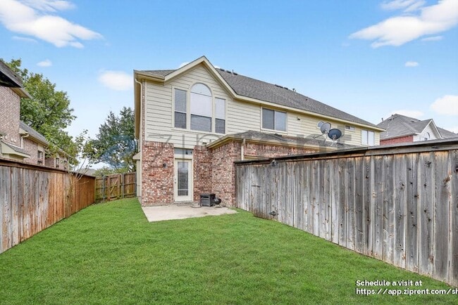 Building Photo - 11272 Chaucer Dr