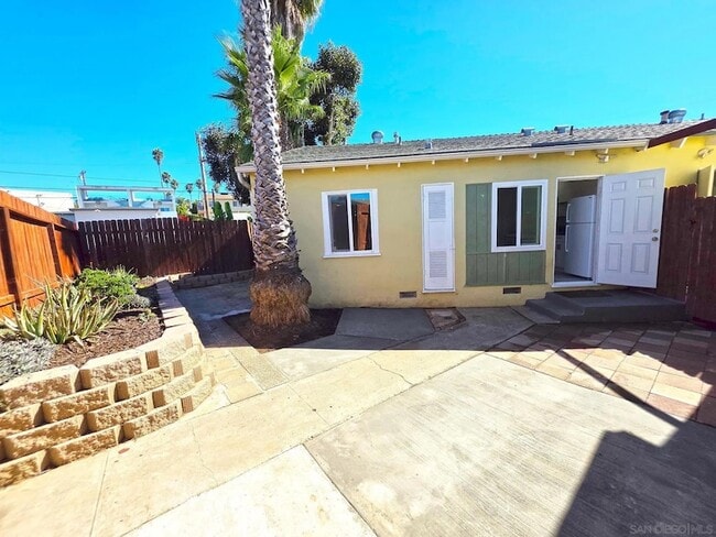 Building Photo - 4942 Jumano Ave