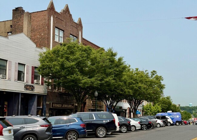 Building Photo - 228 Mamaroneck Ave
