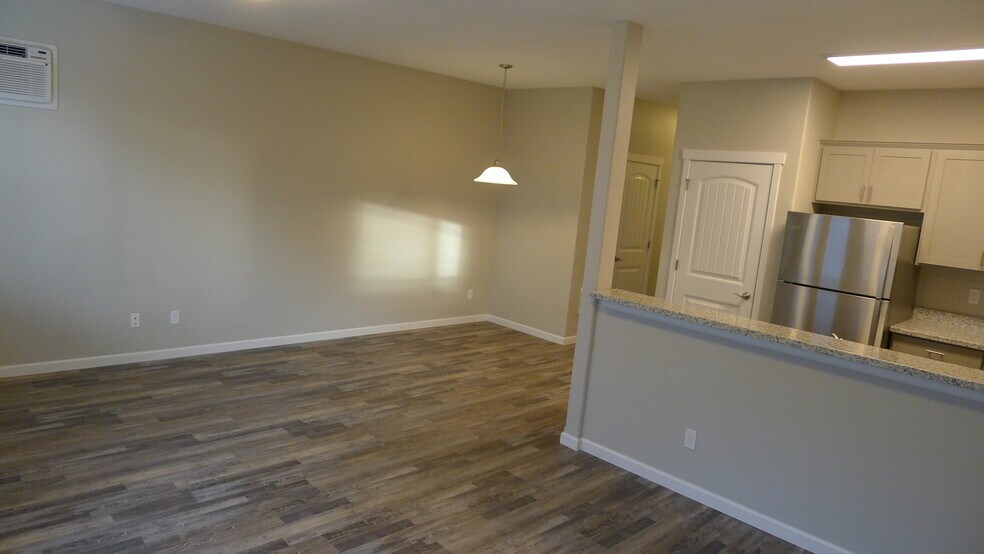 Open floor plan - 1138 R St