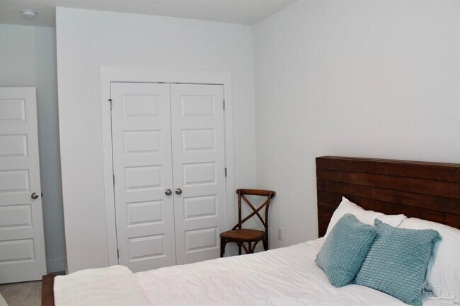 Building Photo - 5709 Friesian Dr