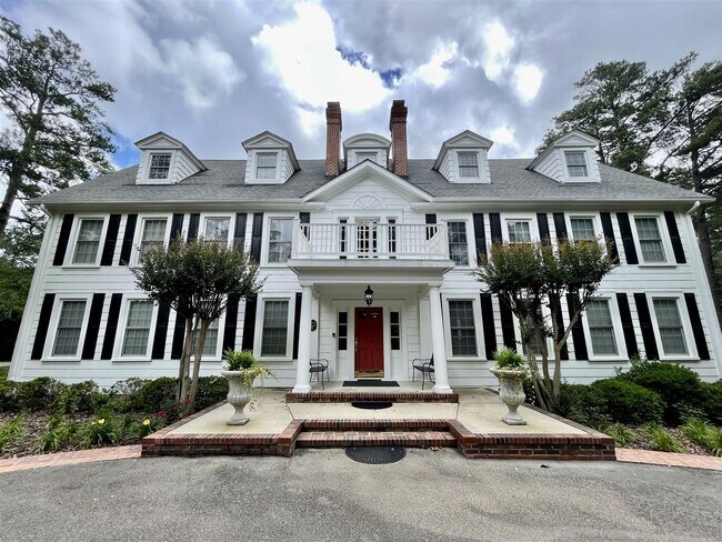 Building Photo - 160 Palmetto Rd