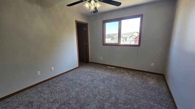 Building Photo - Beautiful Single Family Home