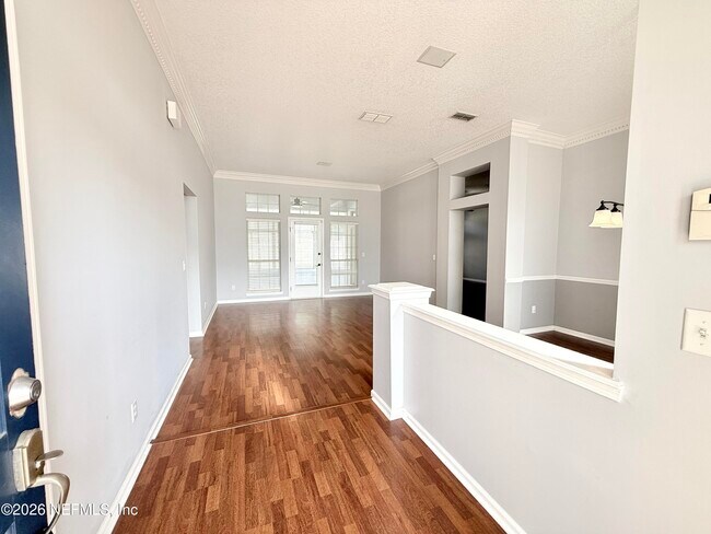 Building Photo - 11411 Kingsley Manor Way