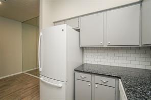 Building Photo - 2021 Spenwick Dr