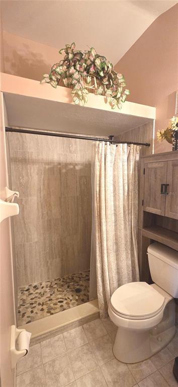 Building Photo - 2101 Fox Chase Blvd