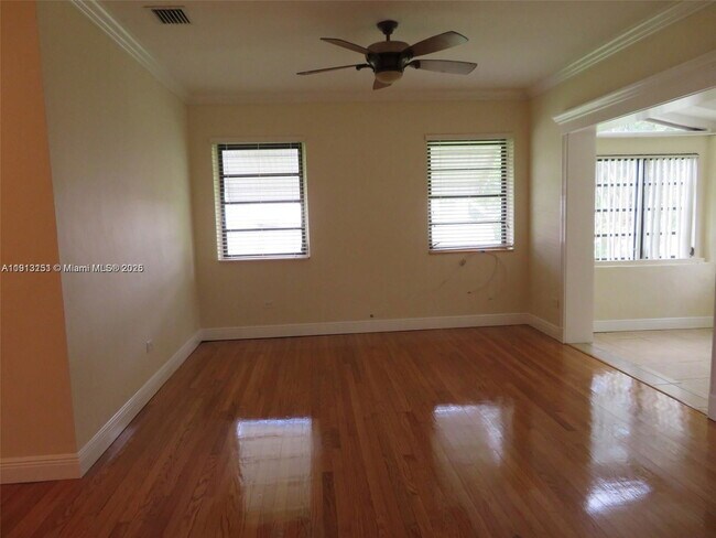 Building Photo - 436 Lark Ave