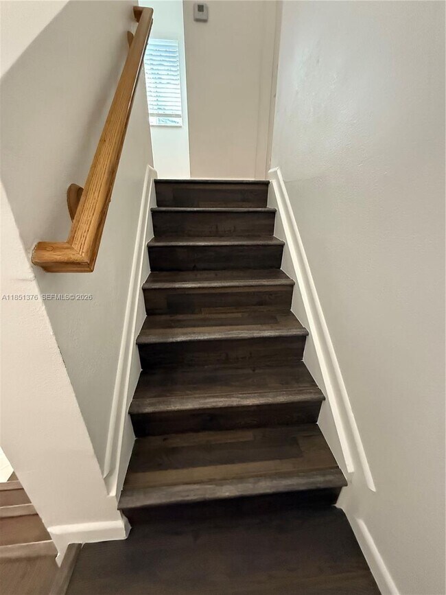 Building Photo - 1546 NW 45th St