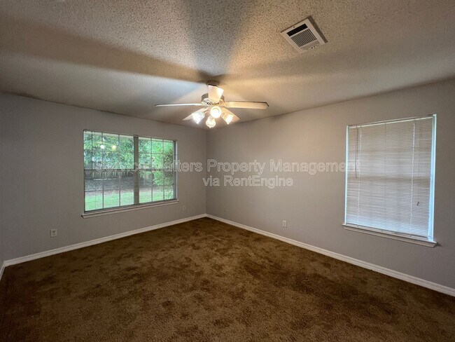 Building Photo - 4742 Spencer Oaks Blvd